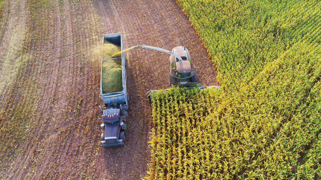 Aggressive Hydraulics has the knowledge and expertise to design, engineer & manufacture a wide array of custom agricultural hydraulic cylinders.