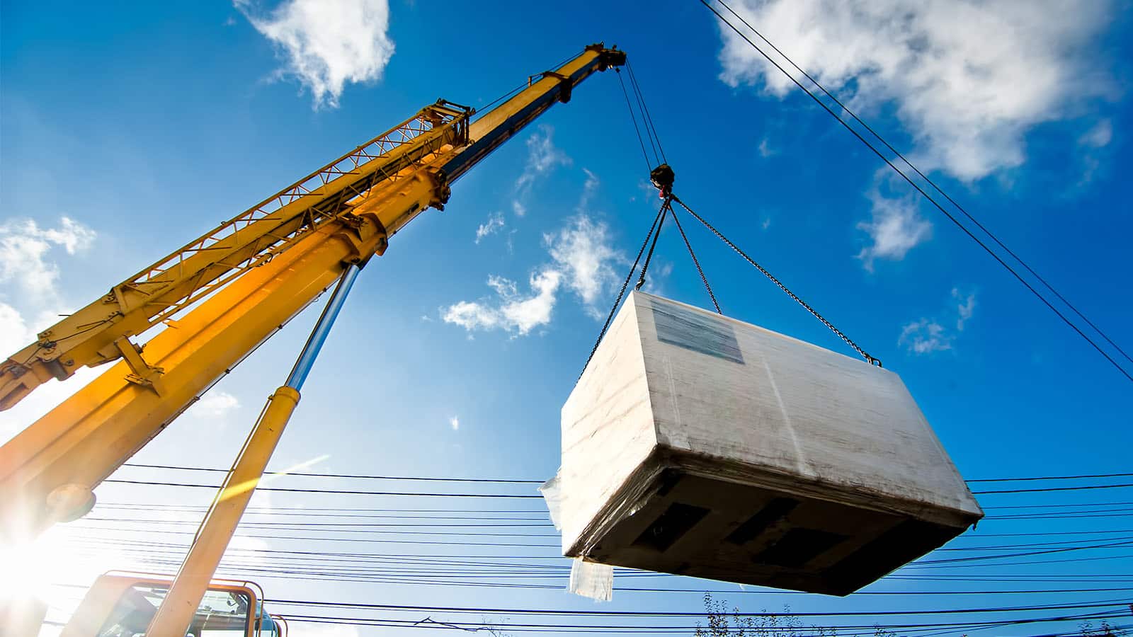 Hydraulic Cylinders Engineered for Crane Machinery