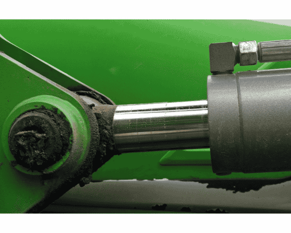 The Difference Between Tie Rod & Welded Rod Cylinders