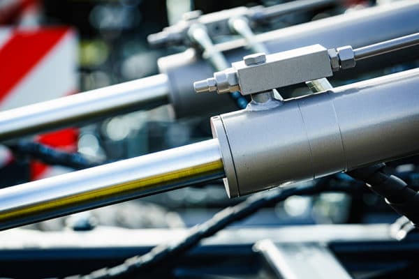 The Difference Between Tie Rod & Welded Rod Cylinders