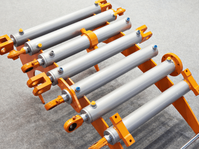 What is a Displacement Hydraulic Cylinder?